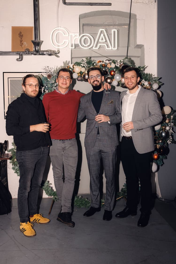 Digital workers collaborating